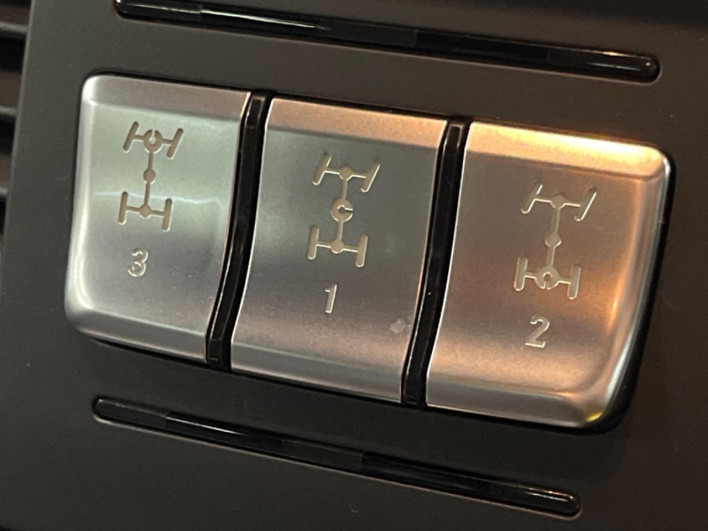 2018 Mercedes Benz G Class LDA-463348 (UW-69f2a56515a63)[15]