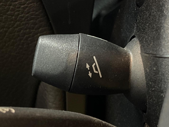 2018 Mercedes Benz G Class LDA-463348 (UW-69f2a56515a63)[27]