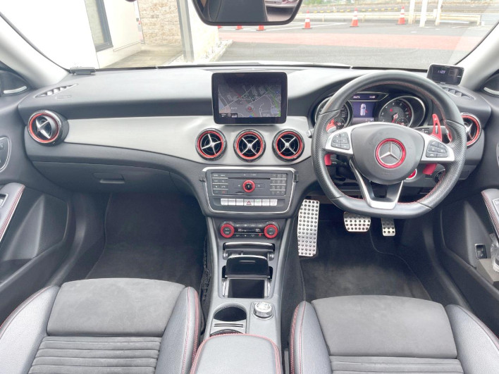 2018 Mercedes Benz CLA Class Shooting Brake DBA-117942 (UW-69f2a56660e07)[21]