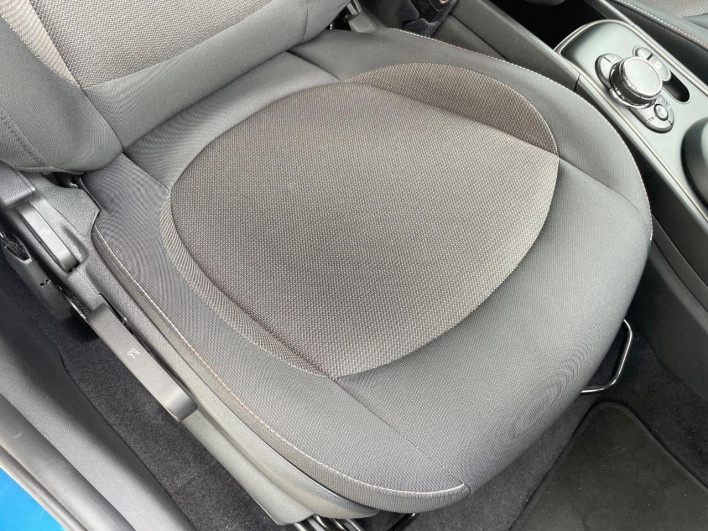 2018 Rover Mini LDA-YT20 (UW-69f2a56781a6a)[25]