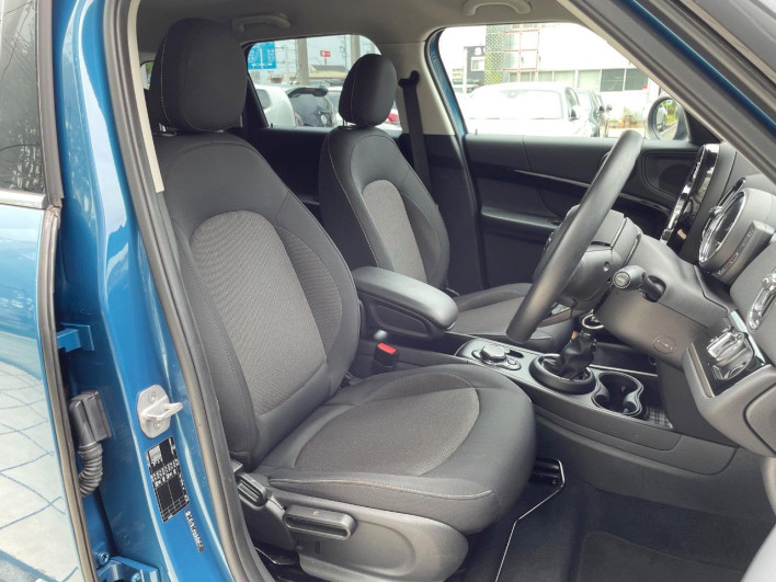 2018 Rover Mini LDA-YT20 (UW-69f2a56781a6a)[7]