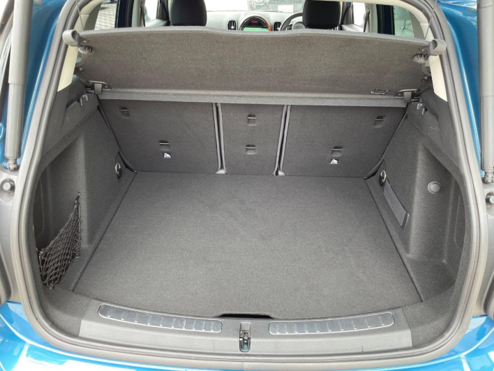 2018 Rover Mini LDA-YT20 (UW-69f2a56781a6a)[16]