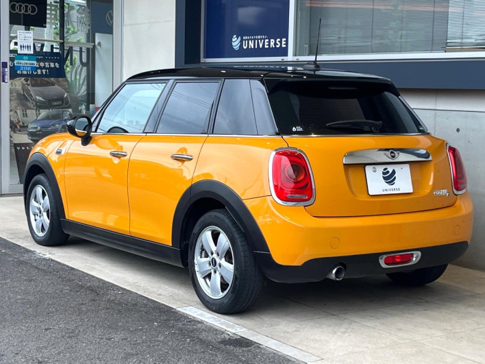 2017 Rover Mini LDA-XT15 (UW-69f2a5679169b)[10]