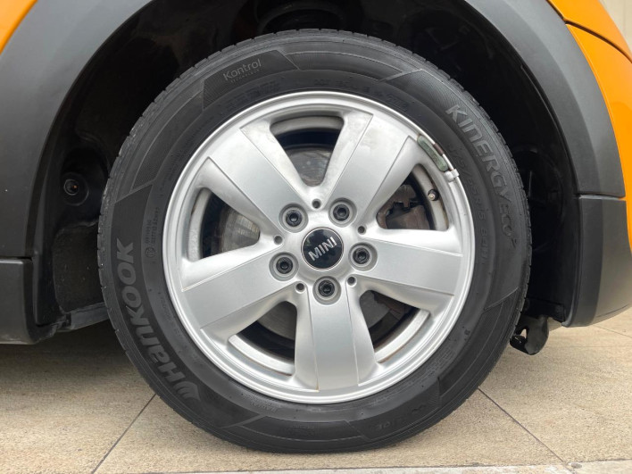 2017 Rover Mini LDA-XT15 (UW-69f2a5679169b)[23]