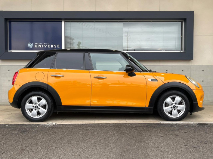 2017 Rover Mini LDA-XT15 (UW-69f2a5679169b)[21]