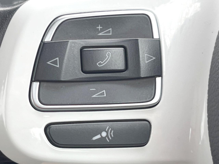 2019 Volkswagen The Beetle DBA-16CBZ (UW-69f2a567d1c5c)[29]