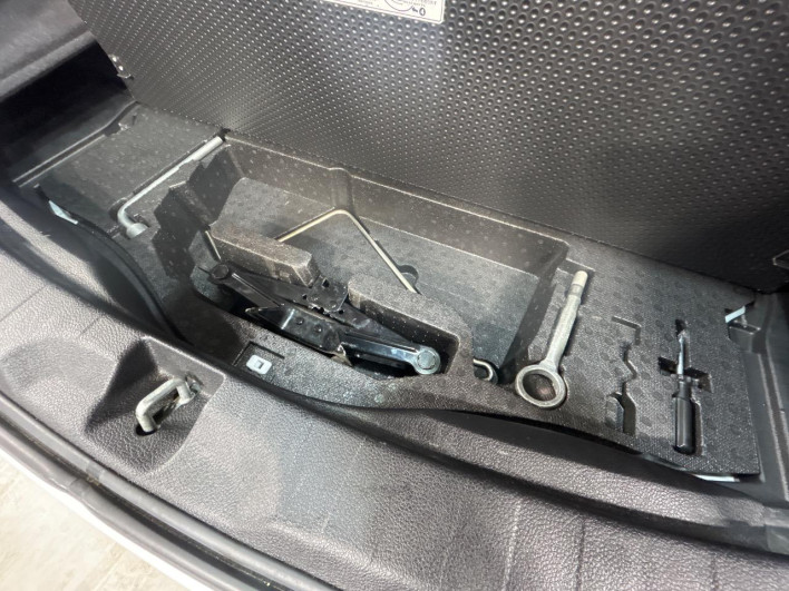 2013 Subaru Exiga DBA-YAM (UW-69f2a56913766)[5]