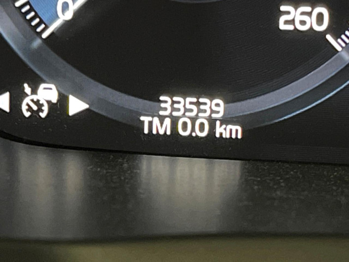 2022 Volvo XC90 5LA-LB420XCP2A (UW-69f2a569e527a)[2]