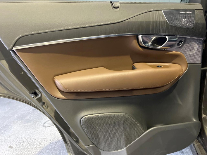 2022 Volvo XC90 5LA-LB420XCP2A (UW-69f2a569e527a)[18]