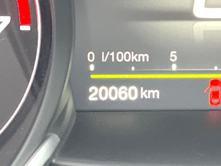 2018 Alfa Romeo Giulia ABA-95220 (UW-69f2a56ae44d3)[2]