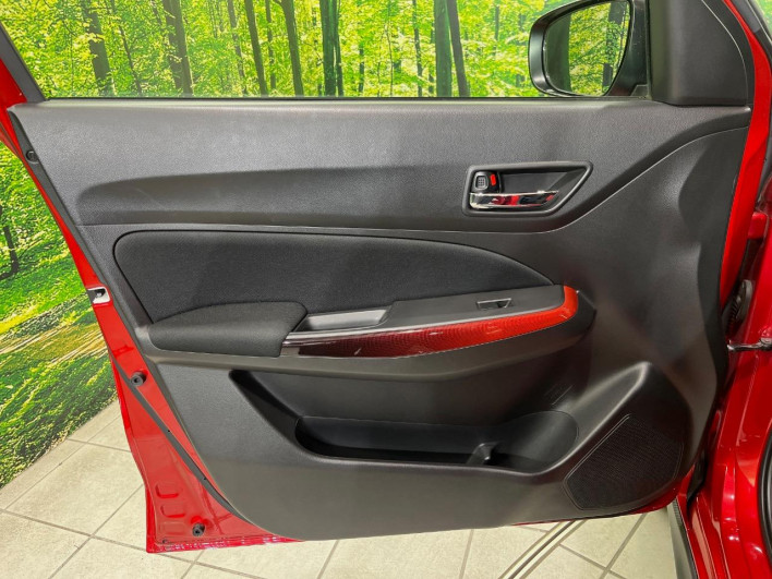 2018 Suzuki Swift Sport CBA-ZC33S (UW-69f2a56b71393)[17]