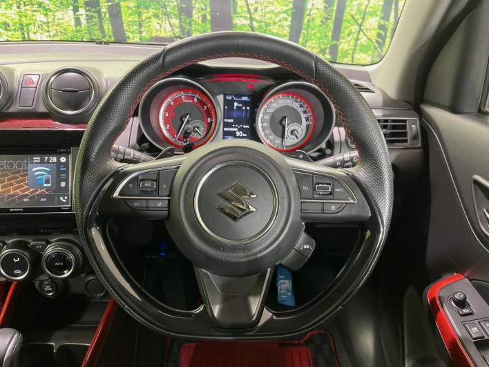 2018 Suzuki Swift Sport CBA-ZC33S (UW-69f2a56b71393)[18]