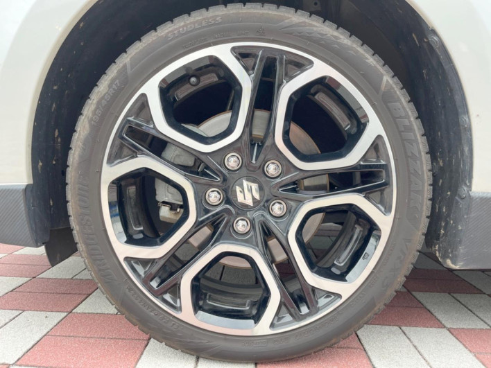 2022 Suzuki Swift Sport 4BA-ZC33S (UW-69f2a56bc86da)[12]