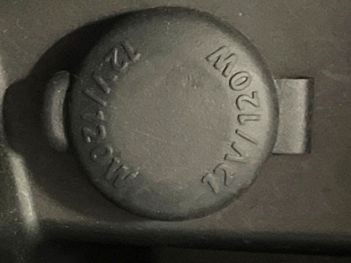 2013 Suzuki Swift DBA-ZC72S (UW-69f2a56da59d6)[15]