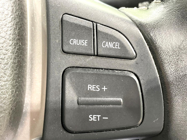 2013 Suzuki Swift DBA-ZC72S (UW-69f2a56da59d6)[17]