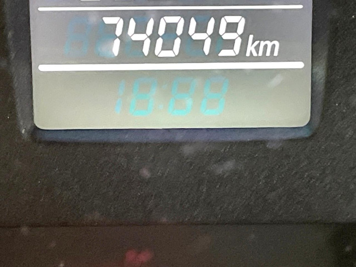 2013 Suzuki Swift DBA-ZC72S (UW-69f2a56da59d6)[2]