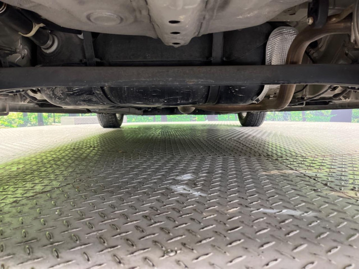 2014 Suzuki Swift DBA-ZC72S (UW-69f2a56db188b)[23]