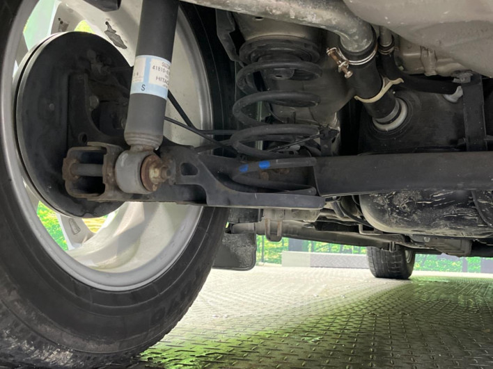 2014 Suzuki Swift DBA-ZC72S (UW-69f2a56db188b)[24]