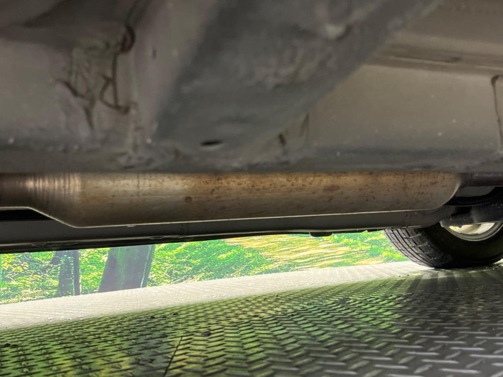 2014 Suzuki Swift DBA-ZC72S (UW-69f2a56db188b)[25]