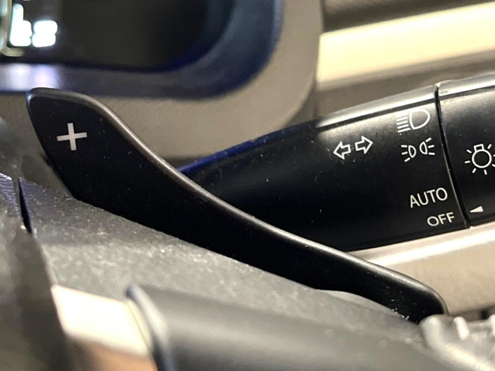 2016 Suzuki Swift DBA-ZC72S (UW-69f2a56dc89f3)[28]