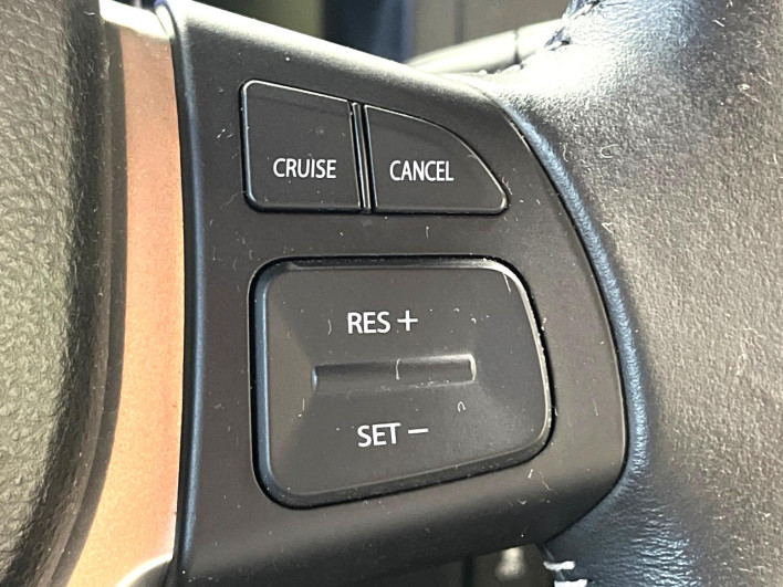 2016 Suzuki Swift DBA-ZC72S (UW-69f2a56dc89f3)[26]