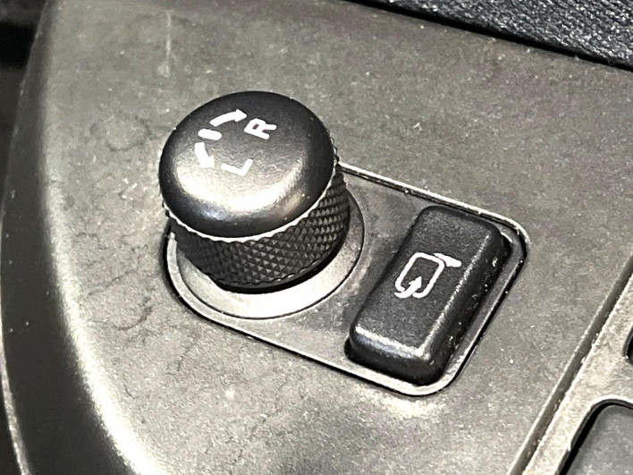 2016 Suzuki Swift DBA-ZC72S (UW-69f2a56dc89f3)[21]