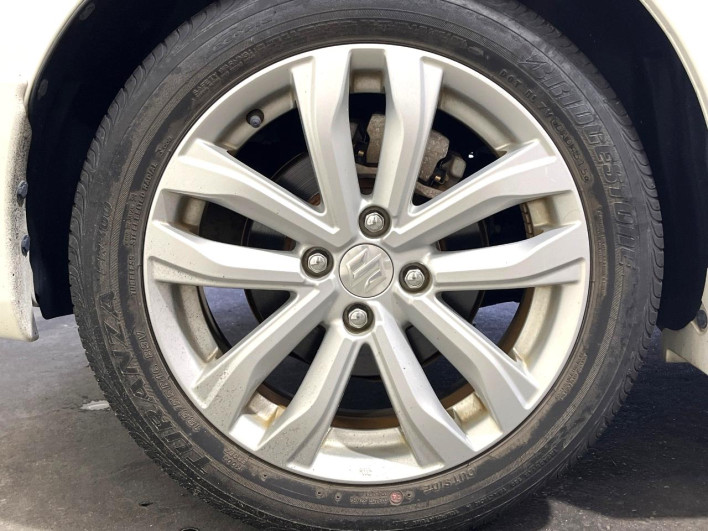 2016 Suzuki Swift DBA-ZC72S (UW-69f2a56dc89f3)[20]