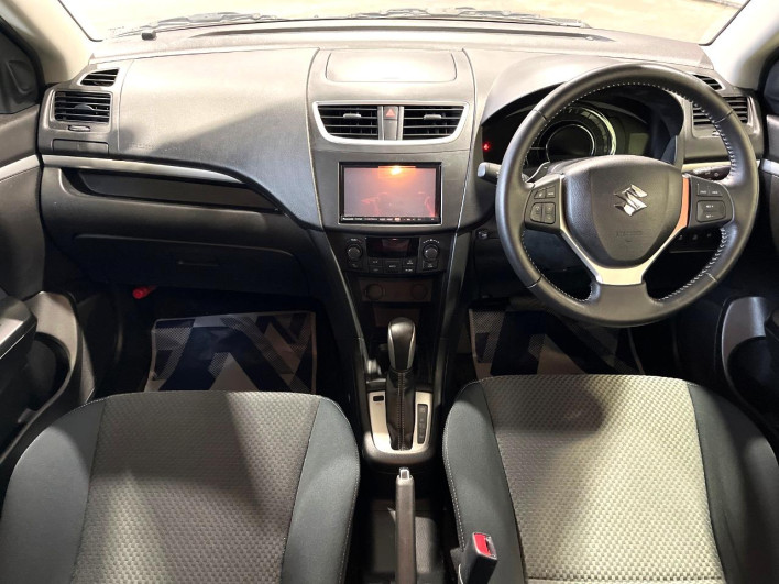 2016 Suzuki Swift DBA-ZC72S (UW-69f2a56dc89f3)[15]