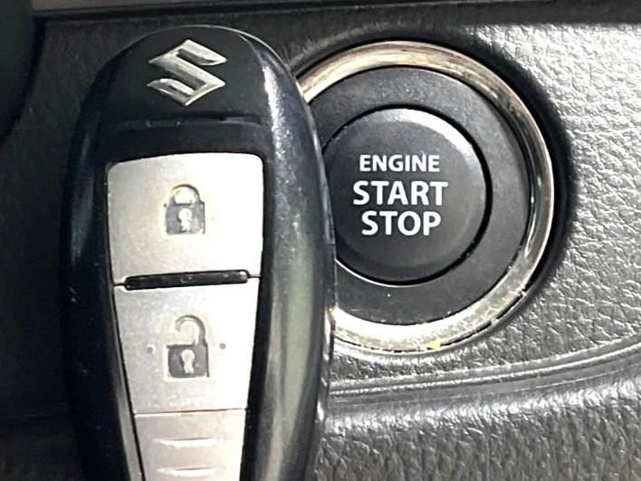 2016 Suzuki Swift DBA-ZC72S (UW-69f2a56dc89f3)[23]