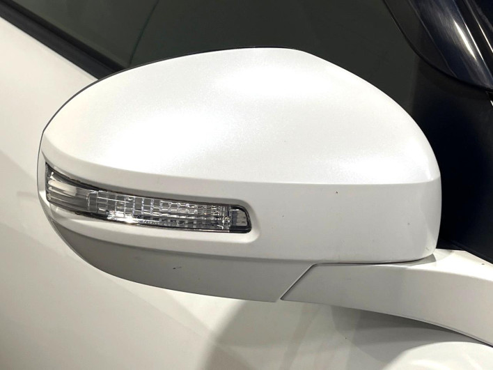 2016 Suzuki Swift DBA-ZC72S (UW-69f2a56dc89f3)[7]