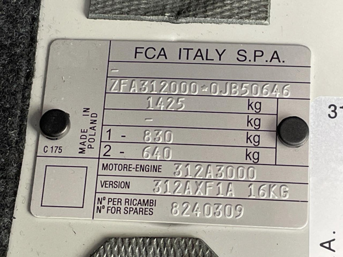 2019 Abartha Abarth 595 ABA-31214T (UW-69f2a56ed7f1c)[1]