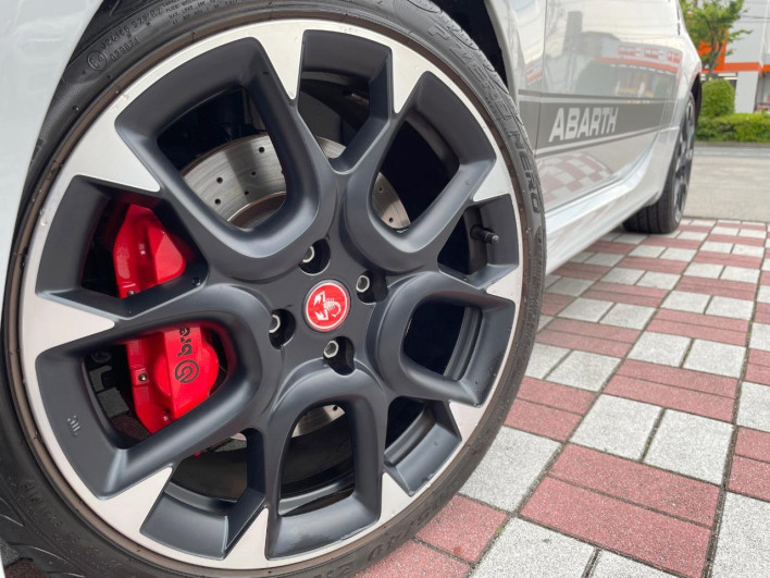 2019 Abartha Abarth 595 ABA-31214T (UW-69f2a56ed7f1c)[10]