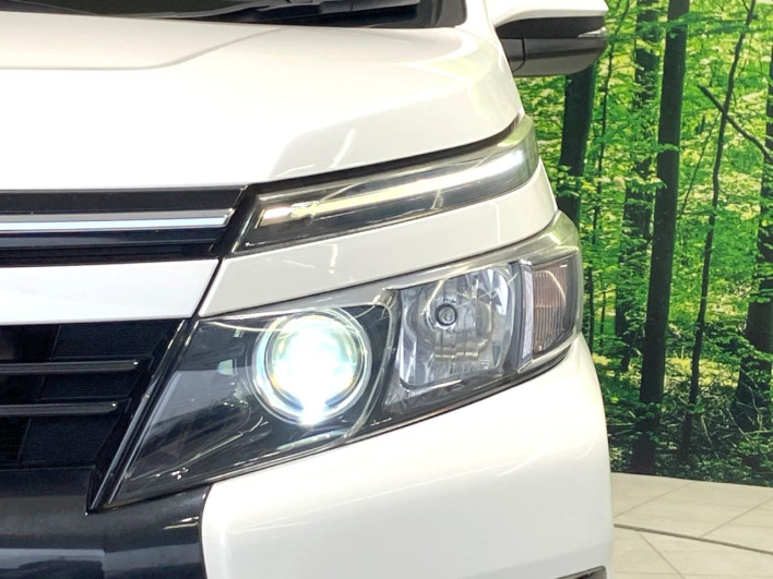 2014 Toyota Voxy DBA-ZRR80W (UW-69f2a57264abe)[10]