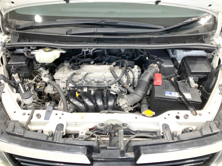 2014 Toyota Voxy DBA-ZRR80W (UW-69f2a57264abe)[8]
