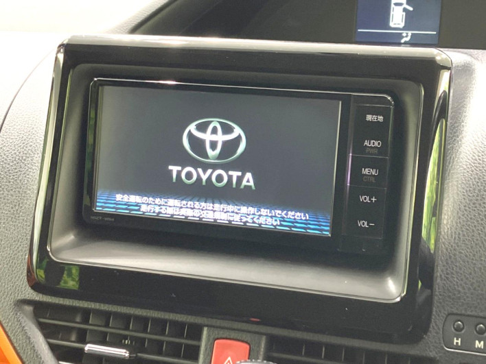 2014 Toyota Voxy DBA-ZRR80W (UW-69f2a57264abe)[4]