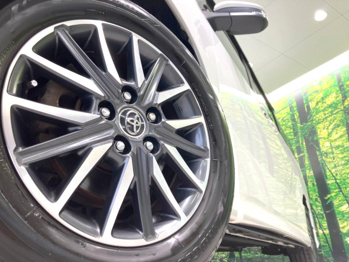 2014 Toyota Voxy DBA-ZRR80W (UW-69f2a57264abe)[13]