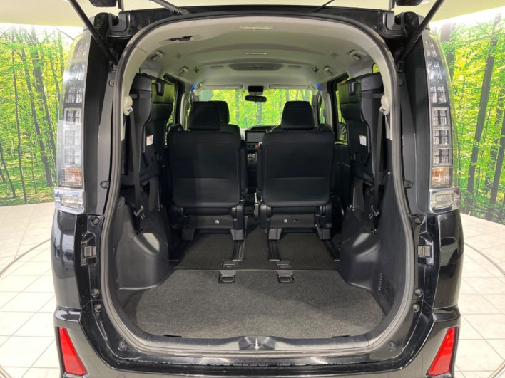 2015 Toyota Voxy DBA-ZRR80W (UW-69f2a572cf0e0)[24]