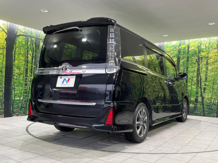 2015 Toyota Voxy DBA-ZRR80W (UW-69f2a572cf0e0)[9]