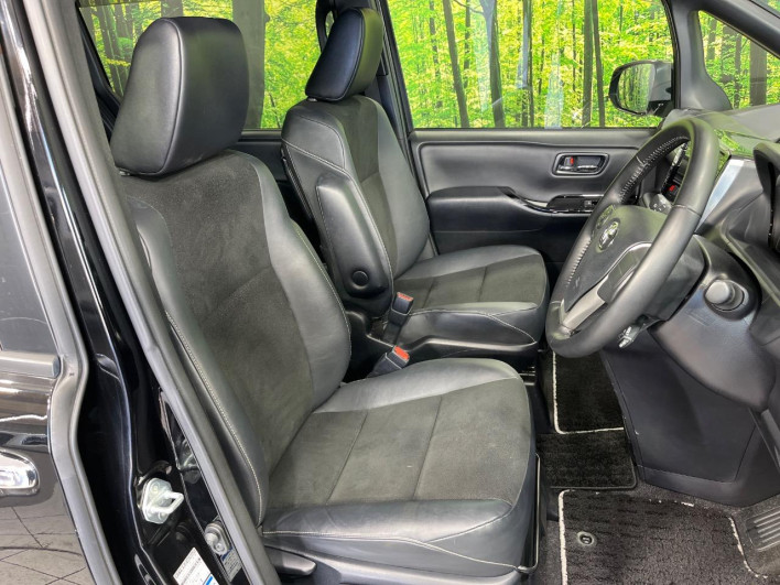 2018 Toyota Noah DBA-ZRR85W (UW-69f2a57a42fe4)[17]