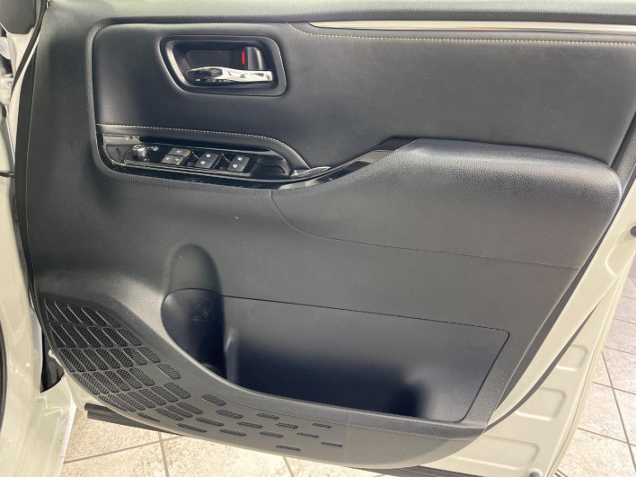 2019 Toyota Esquire DBA-ZRR85G (UW-69f2a57a6192e)[16]