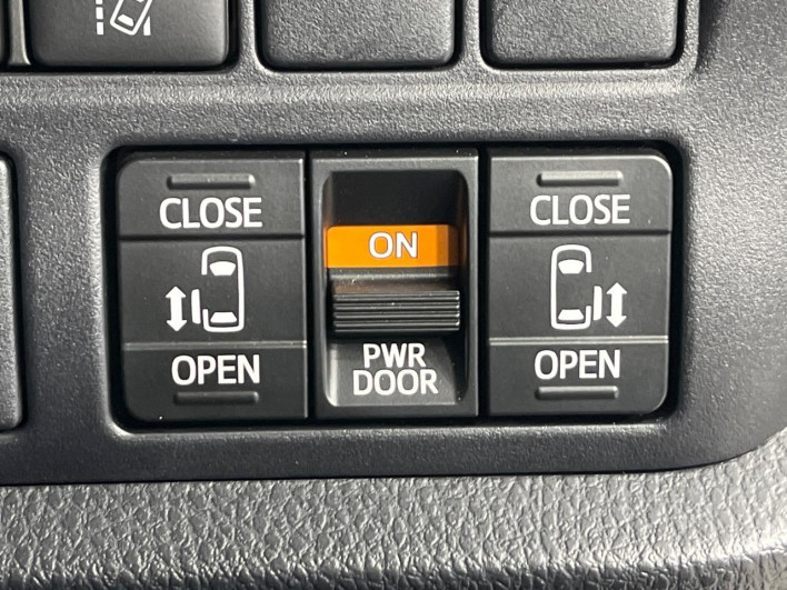 2019 Toyota Esquire DBA-ZRR85G (UW-69f2a57a6192e)[22]