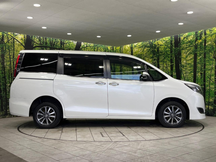 2019 Toyota Esquire DBA-ZRR85G (UW-69f2a57a6192e)[10]