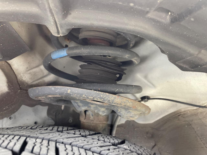 2012 Toyota Prius α DAA-ZVW40W (UW-69f2a57f496cc)[10]