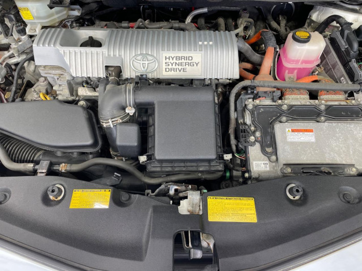 2012 Toyota Prius α DAA-ZVW40W (UW-69f2a57f496cc)[4]
