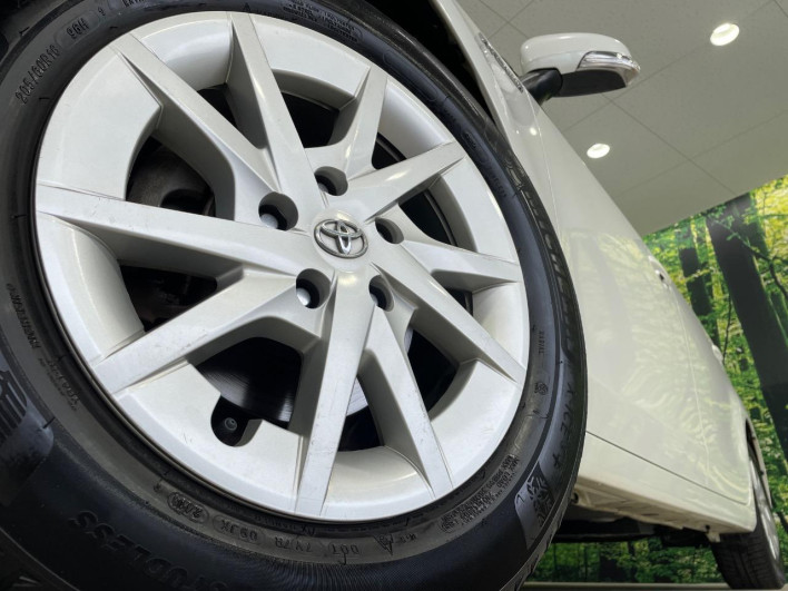 2012 Toyota Prius α DAA-ZVW40W (UW-69f2a57f496cc)[7]