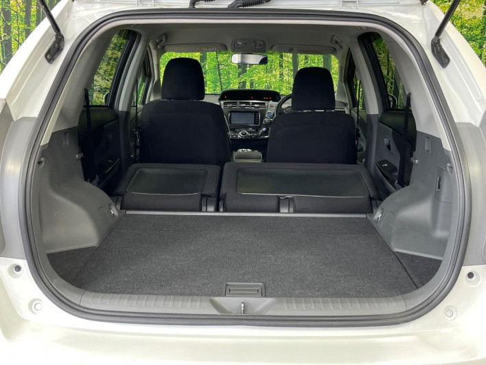 2014 Toyota Prius α DAA-ZVW41W (UW-69f2a580bcd97)[28]