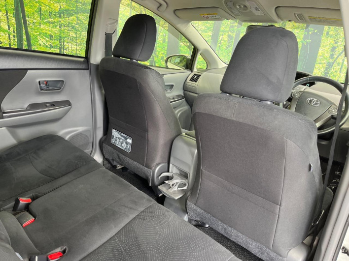 2014 Toyota Prius α DAA-ZVW41W (UW-69f2a580bcd97)[21]
