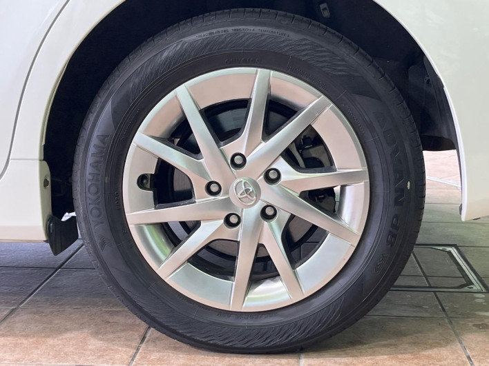 2014 Toyota Prius α DAA-ZVW41W (UW-69f2a580bcd97)[16]
