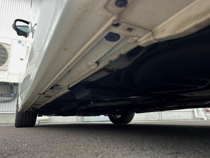 2015 Toyota Prius α DAA-ZVW41W (UW-69f2a580d05b5)[28]