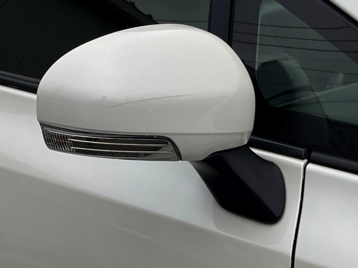 2015 Toyota Prius α DAA-ZVW41W (UW-69f2a580d05b5)[20]